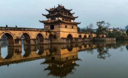 宫阙千年：从守望之台到帝王象征，读懂中国古建筑的无声威仪