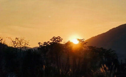 艮卦的止，体现了一种源于内心，智慧而积极的坚守