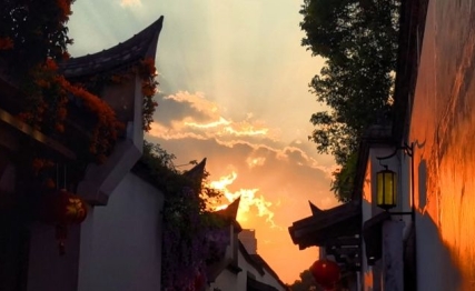 千年坎坷磨难更显示了中华文明多元价值观的含金量